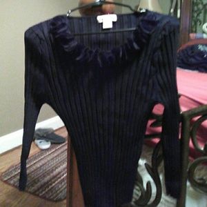 NWOT  Its soo beautil V-neck  top